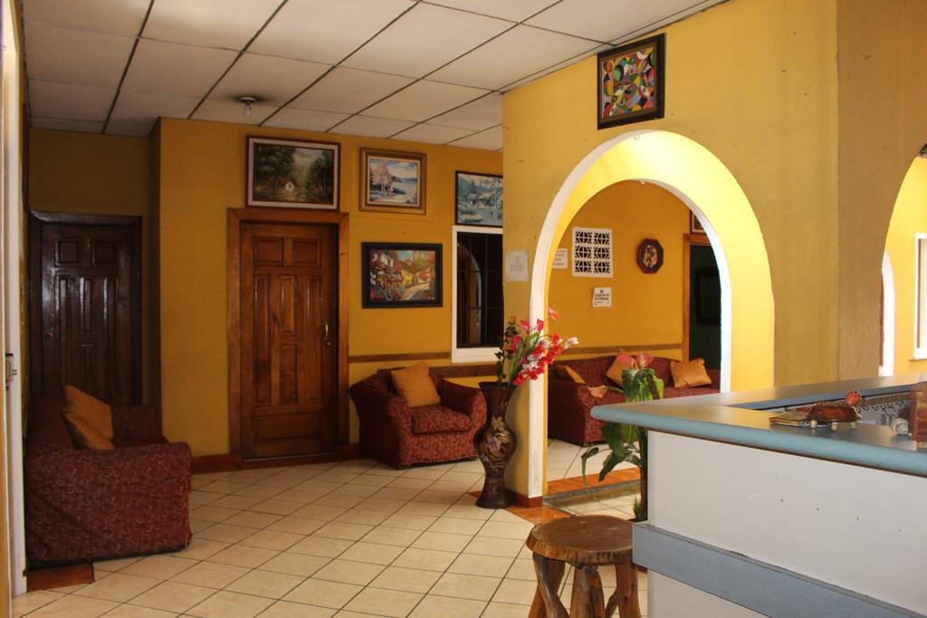 Hotel Pasadena II San Salvador Buitenkant foto