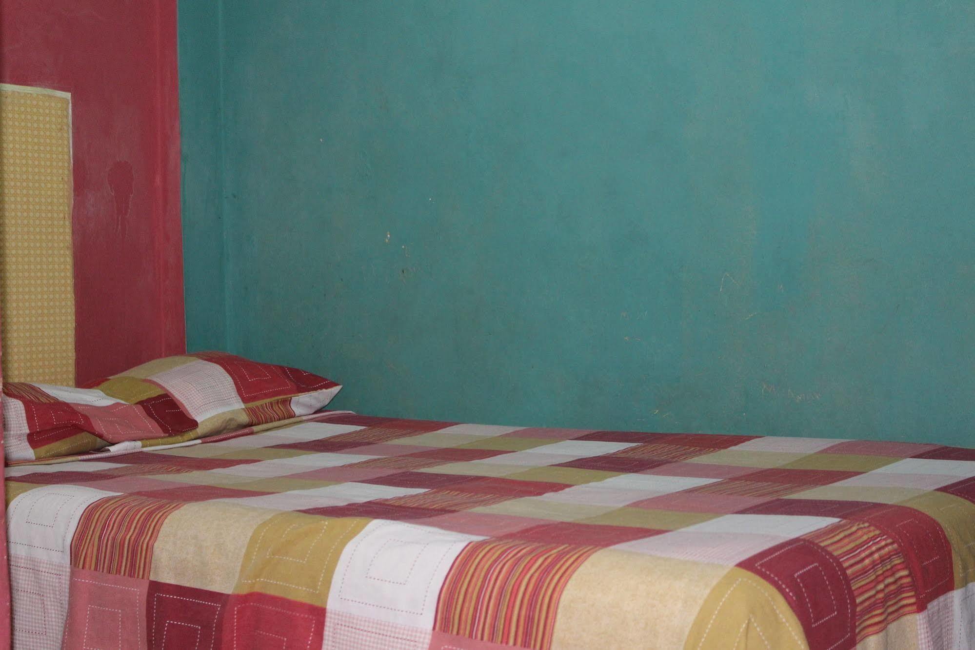Hotel Pasadena II San Salvador Buitenkant foto