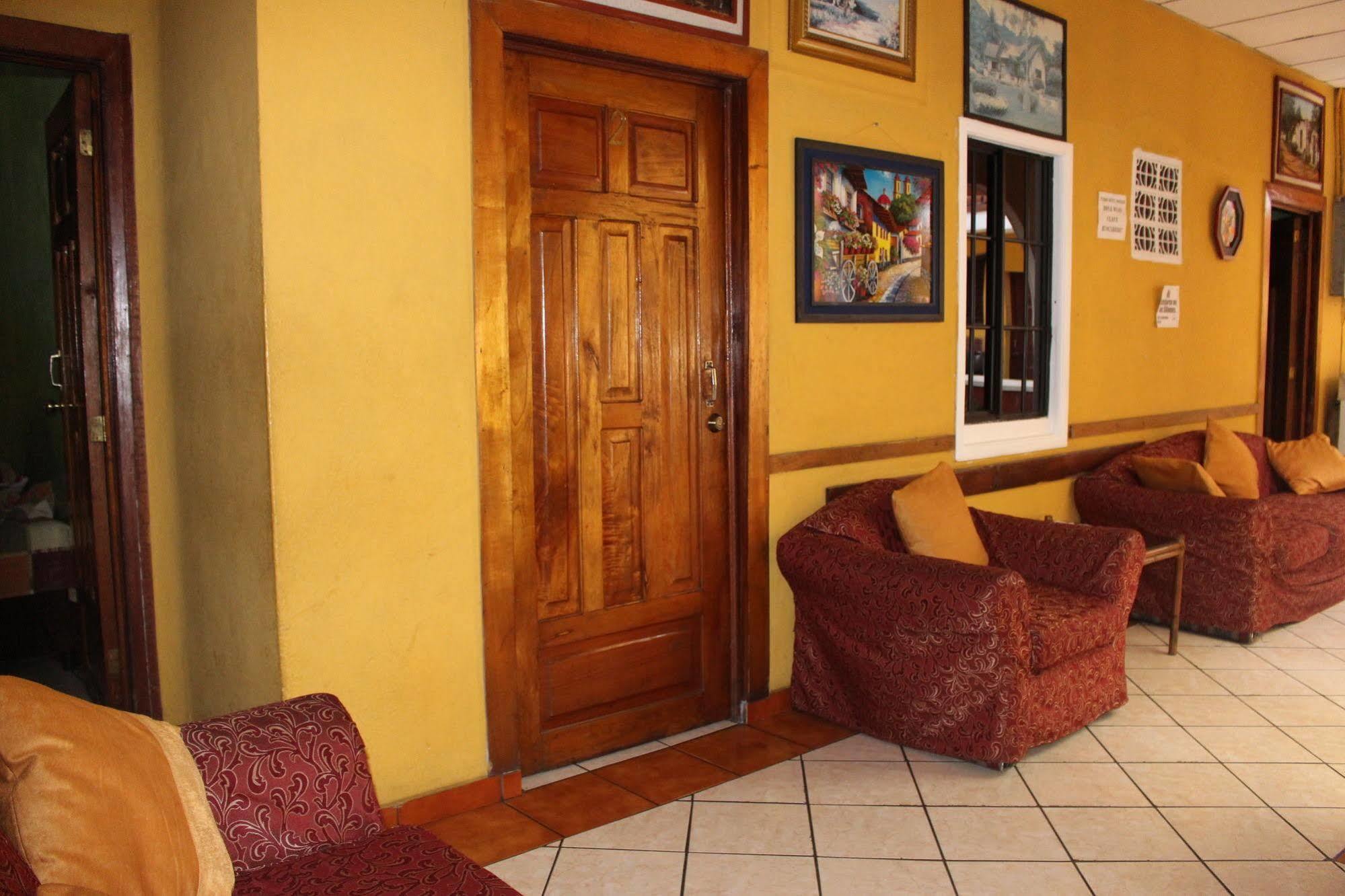 Hotel Pasadena II San Salvador Buitenkant foto